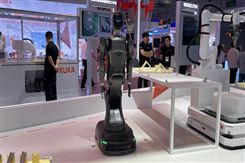 极智嘉发布全球首款人形通用仓储机器人