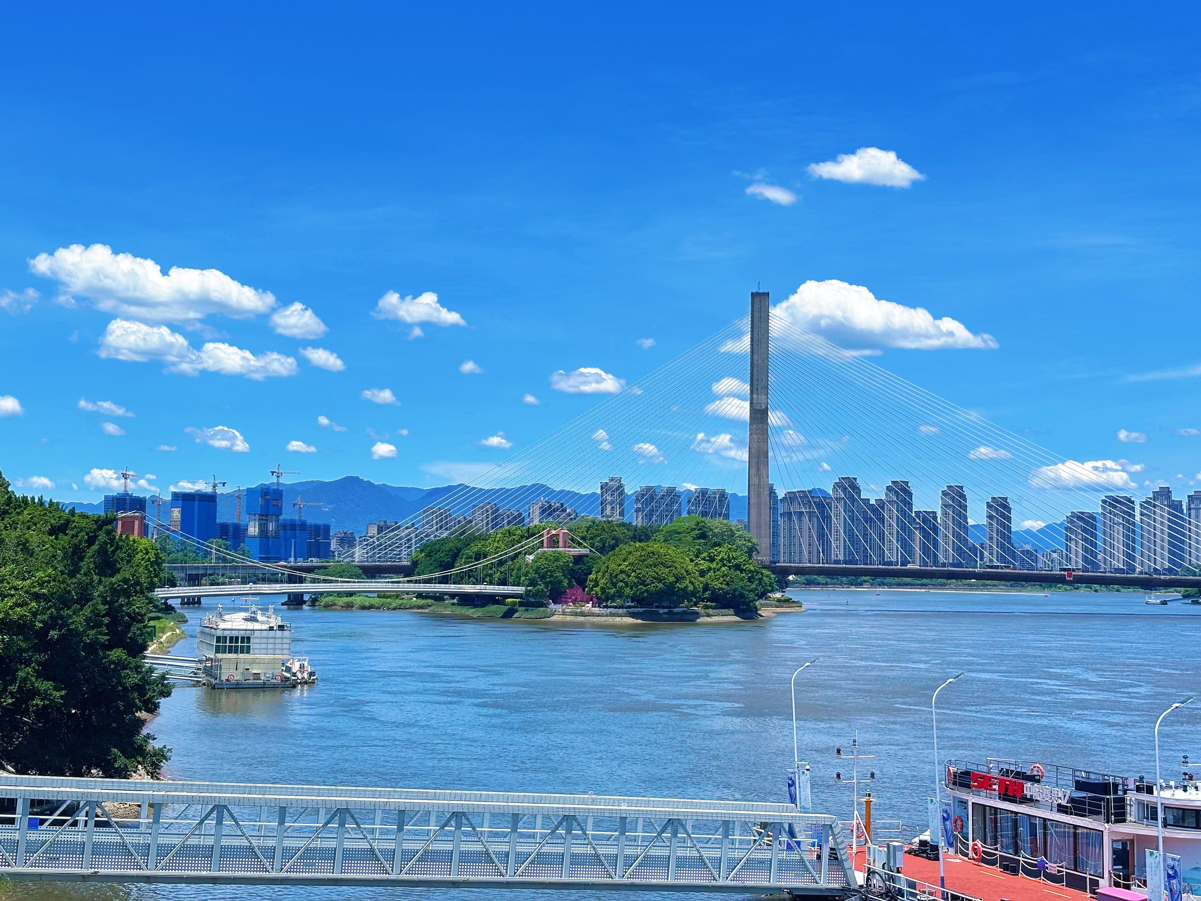 2025中央城市工作會議：智慧城市行業(yè)迎來六大發(fā)展機遇